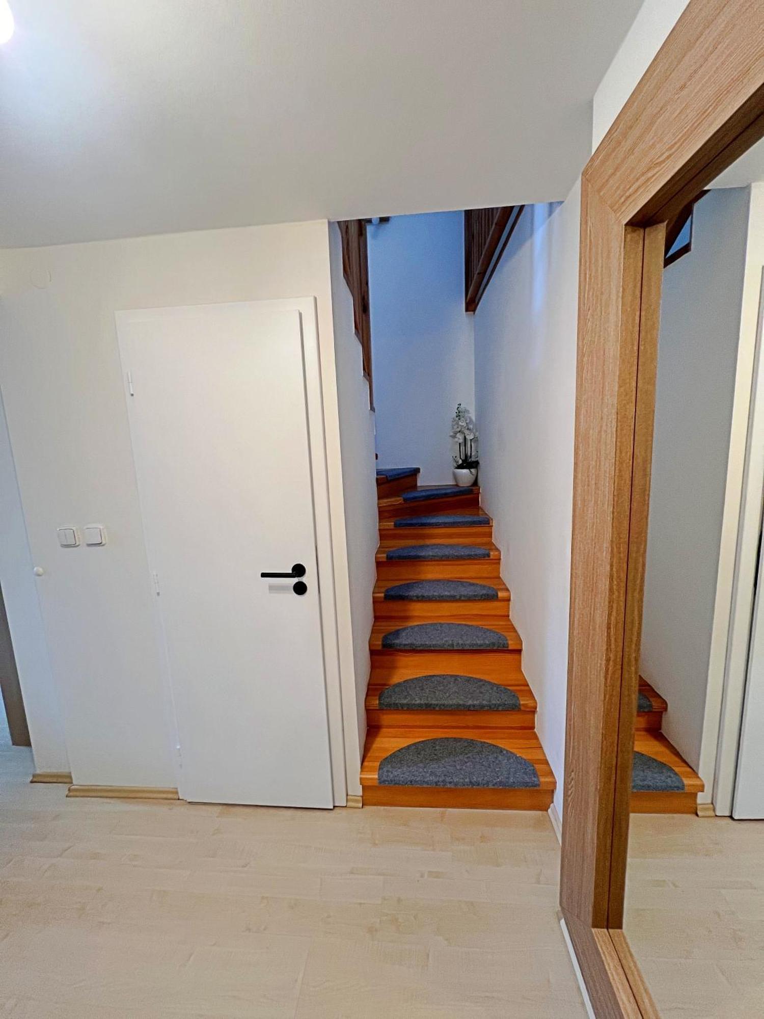 Mezonetovy Apartman V Centru Prague Ngoại thất bức ảnh