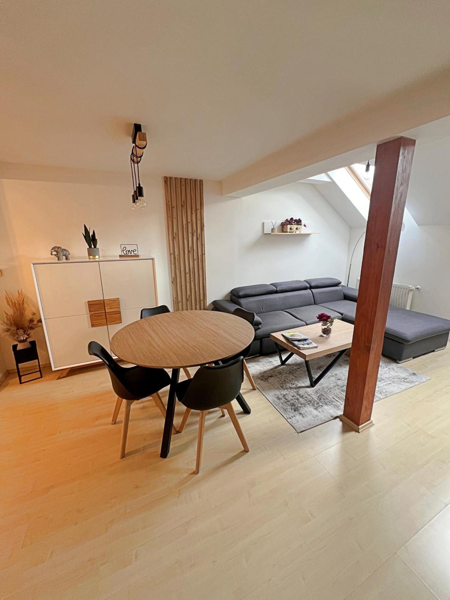Mezonetovy Apartman V Centru Prague Ngoại thất bức ảnh